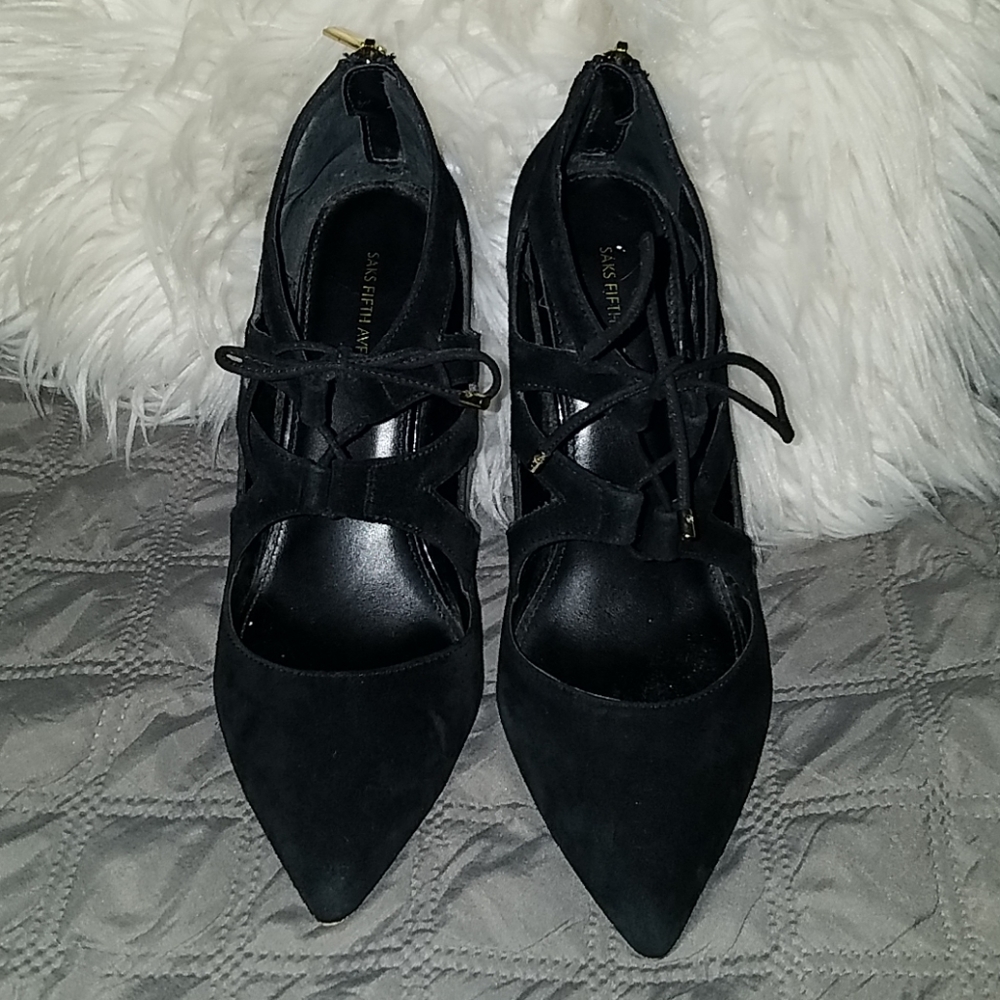 Saks black suede pump